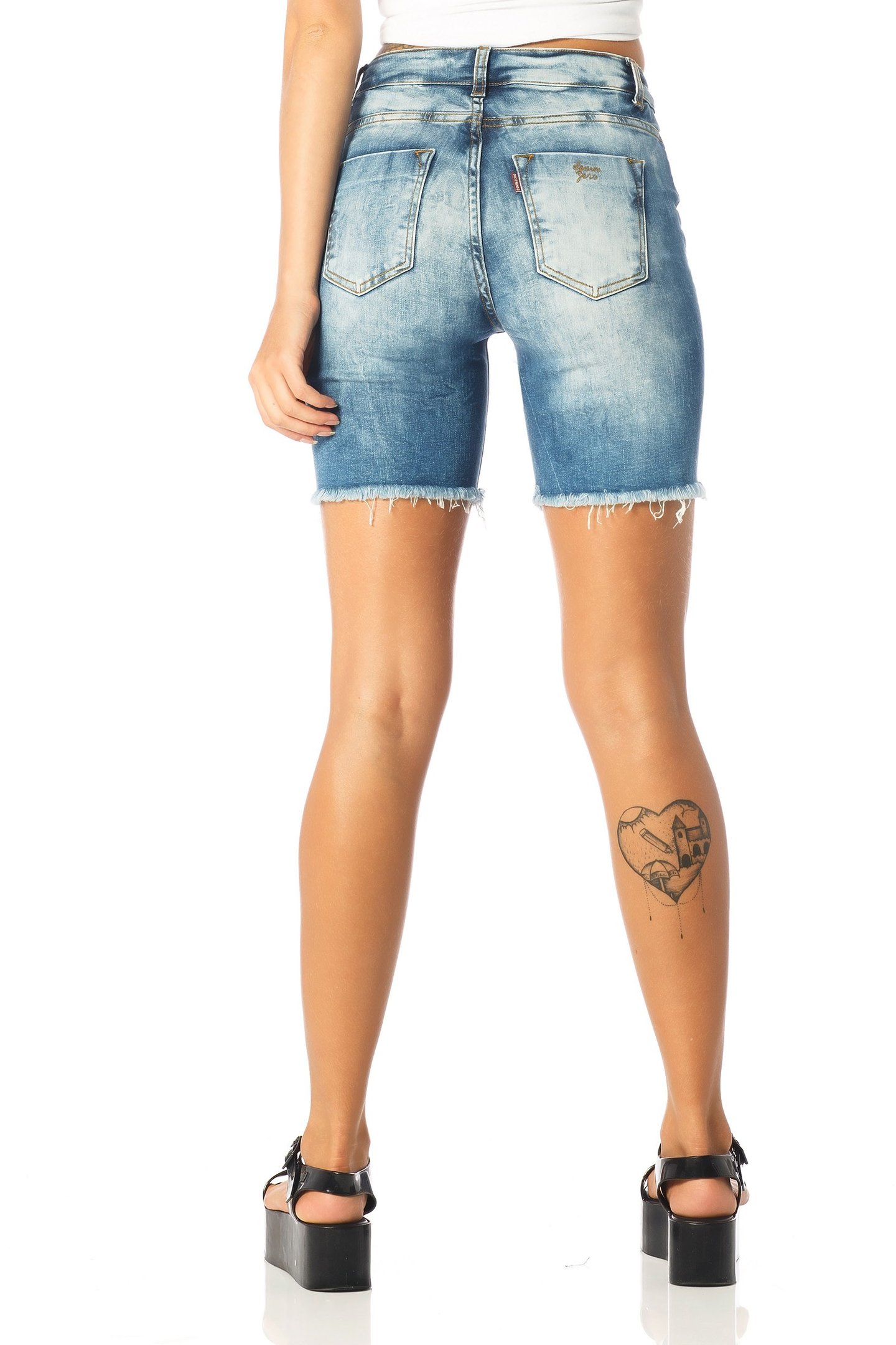 bermuda feminina slim marcacao dz4011 costas proximo denim zero