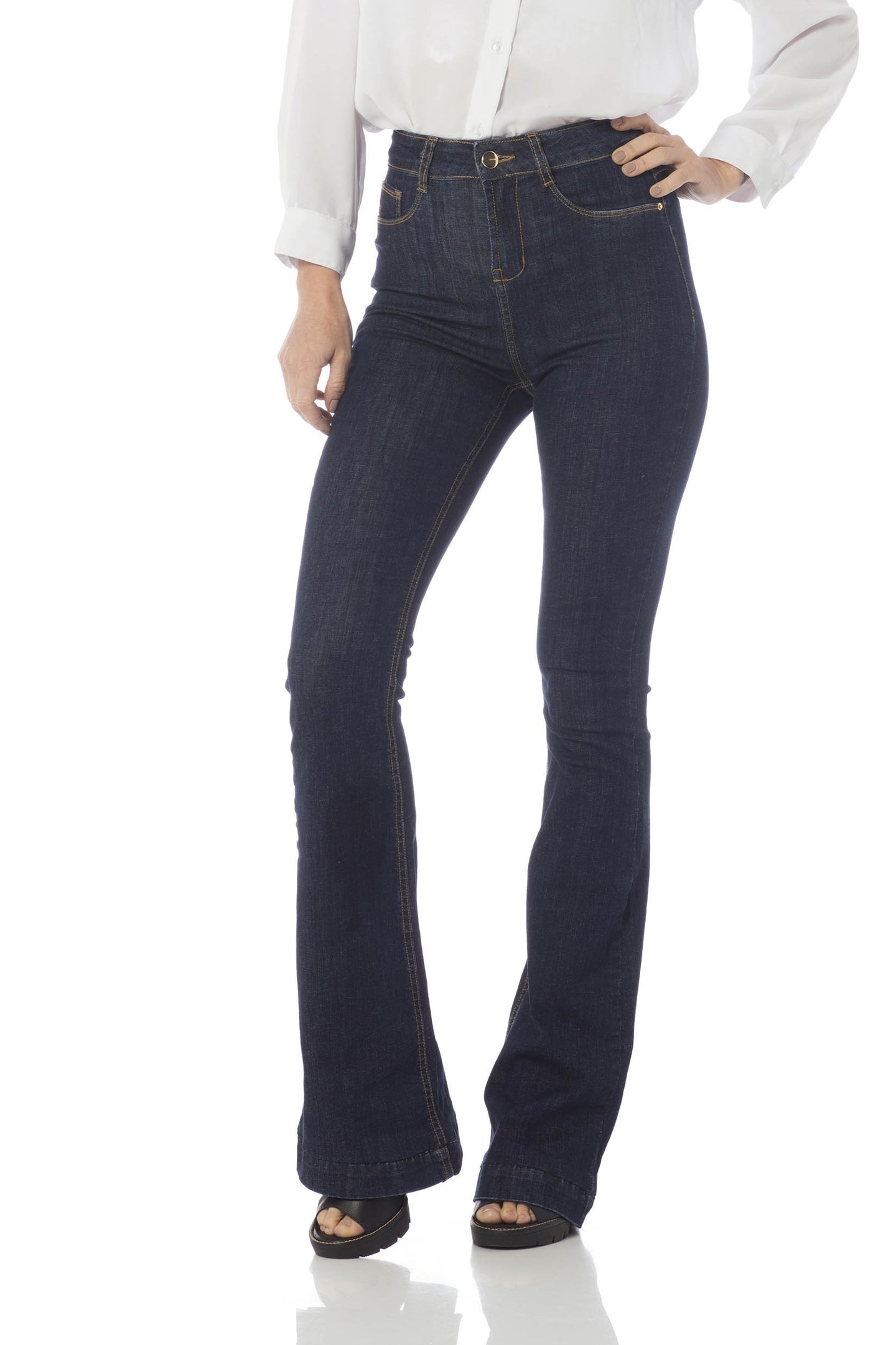 calca flare media escura dz2644 frente proximo denim zero
