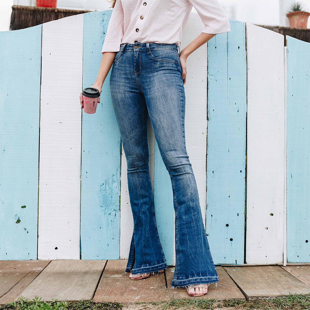 dz2728 calca flare media marcacao denim zero frente