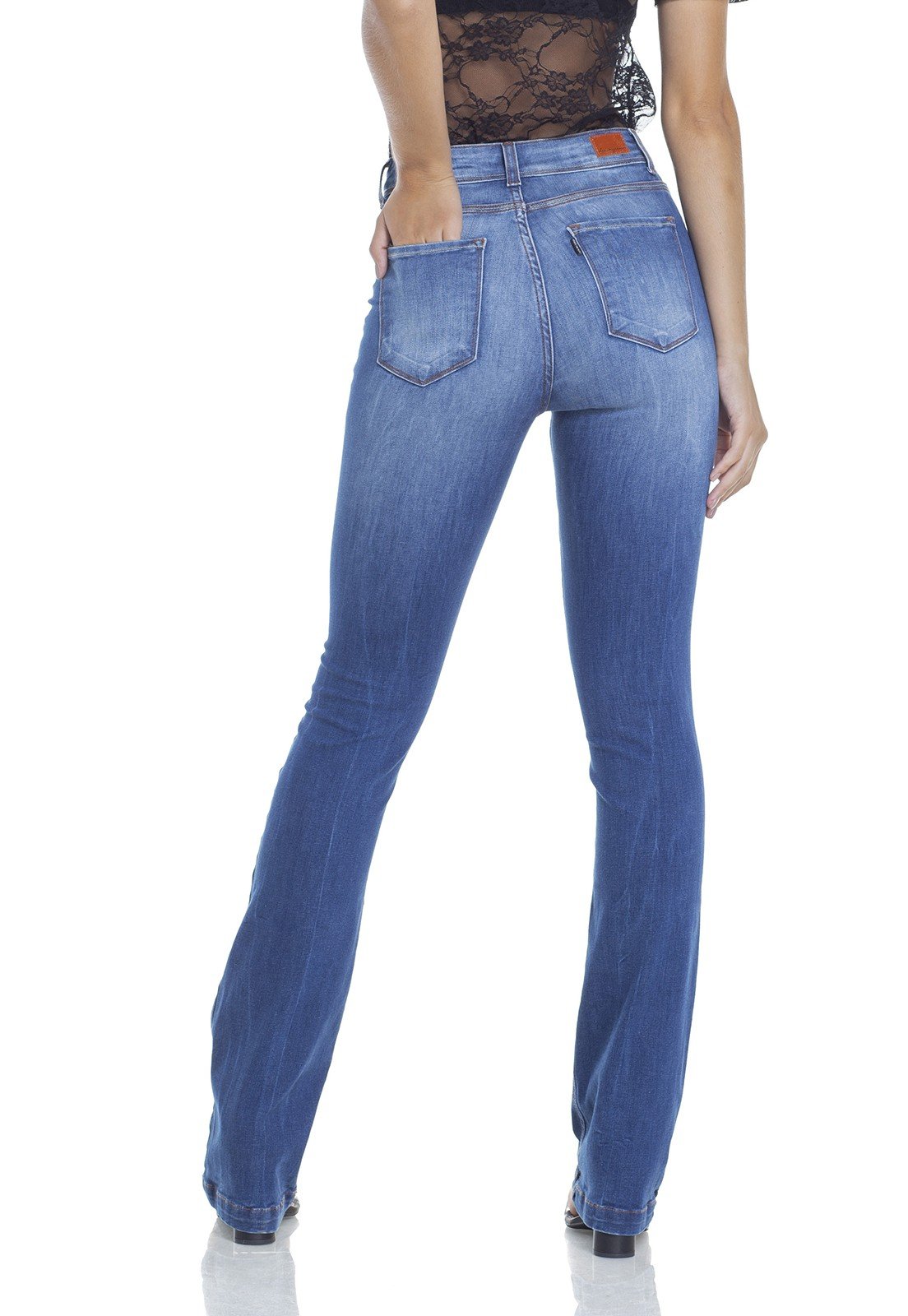 dz2946 calca jeans boot cut com bigodes costas prox denim zero