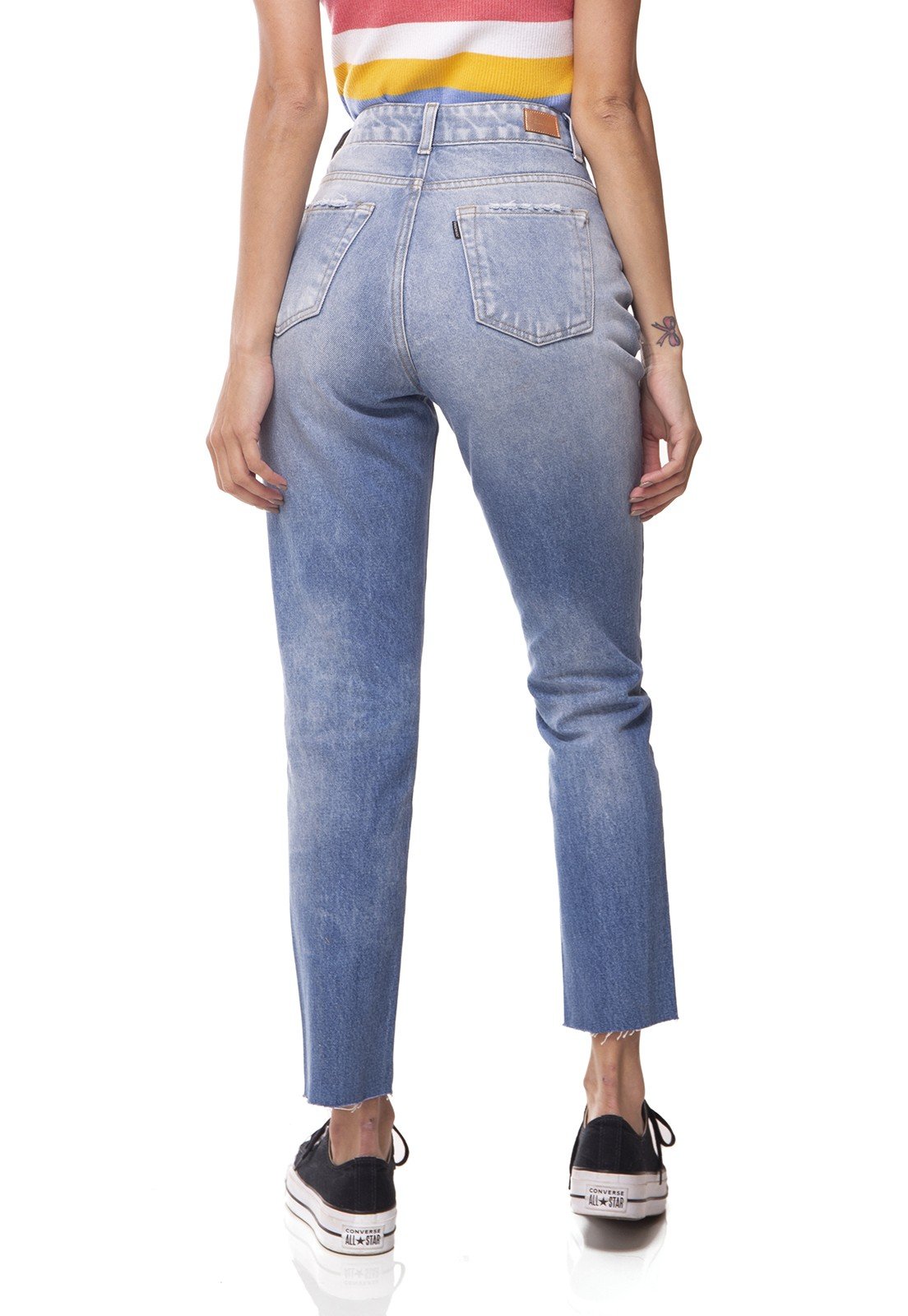 dz3068 calca jeans mom abertura com botoes denim zero costas 02 prox