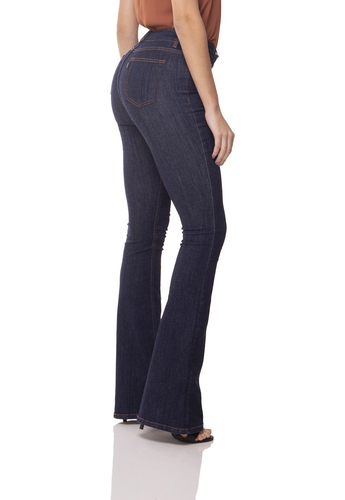 dz3073 calca jeans flare media escura denim zero lado prox