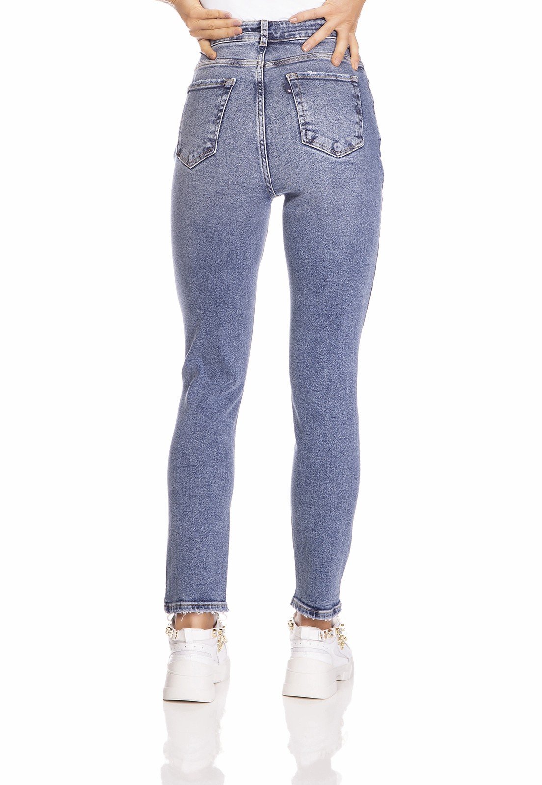 dz3232 calca jeans feminina mom fit vintage com puidos denim zero costas prox