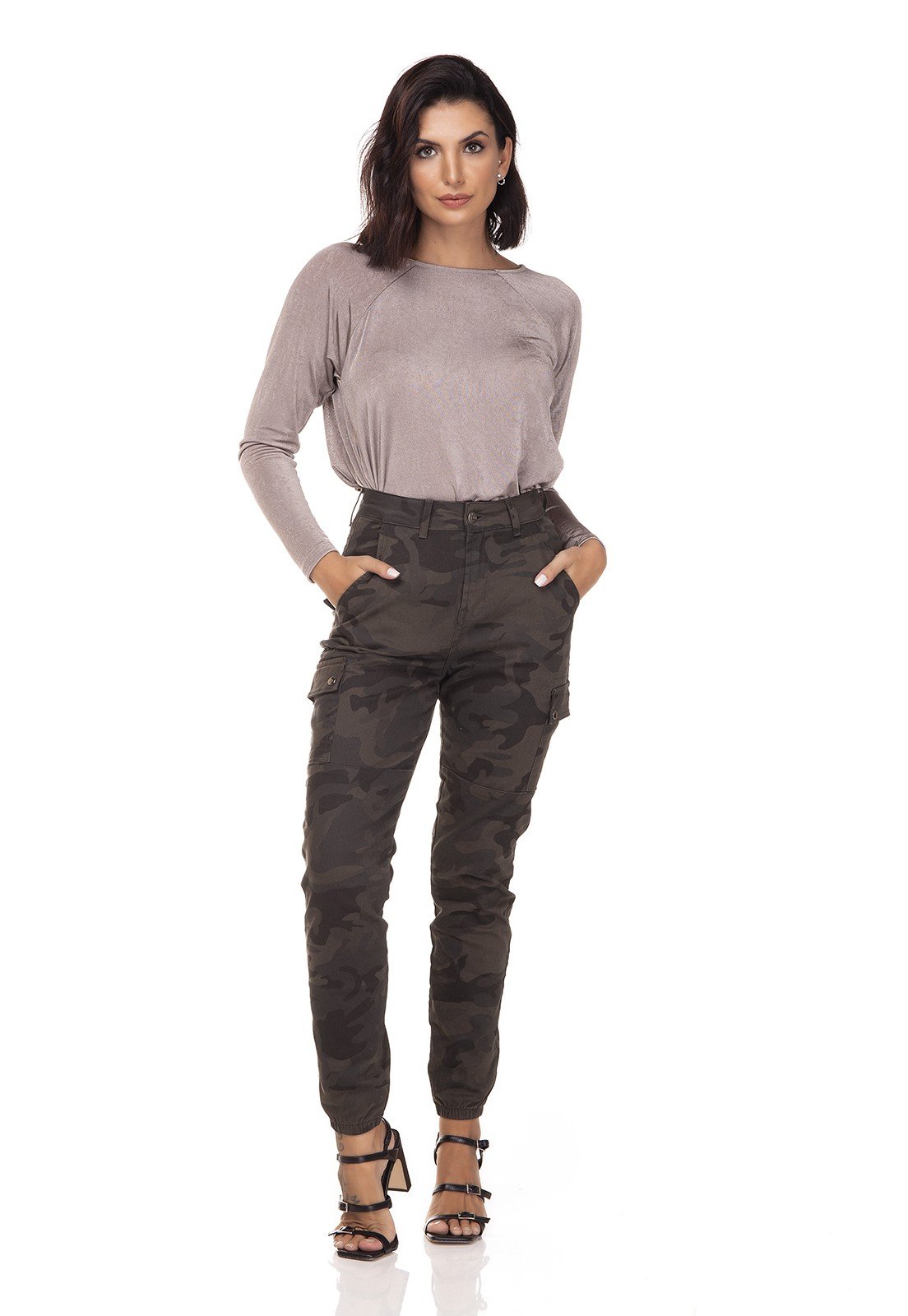 dz3281 calca jeans feminina mom fit camuflada denim zero frente