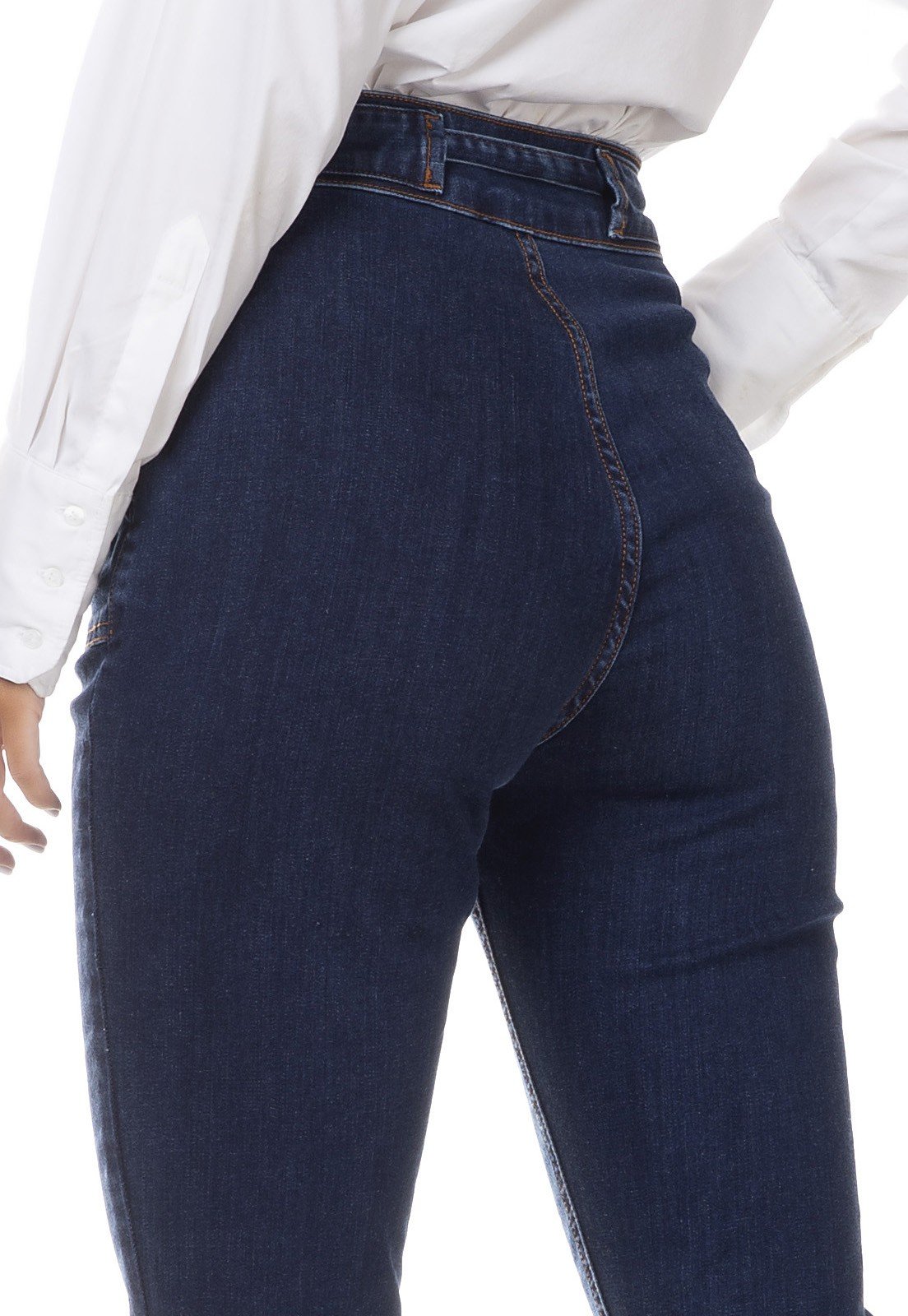 dz3326 calca jeans feminina mom fit com cinto denim zero costas detalhe