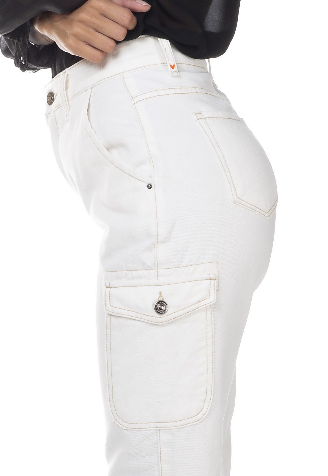 dz3329 calca jeans feminina mom com bolsos laterais denim zero lado detalhe