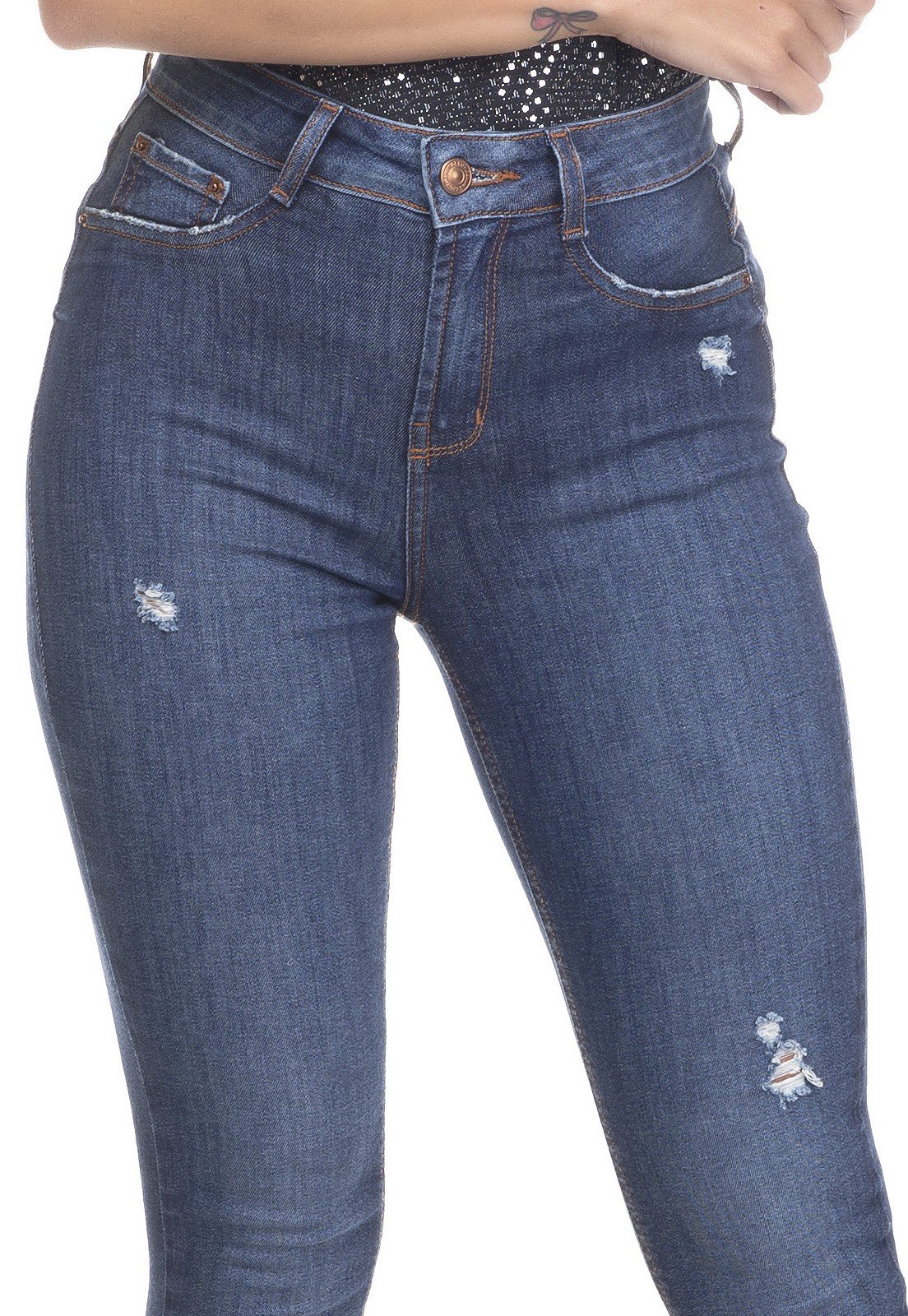 dz3365 calca jeans feminina skinny media barra desfiada denim zero frente detalhe