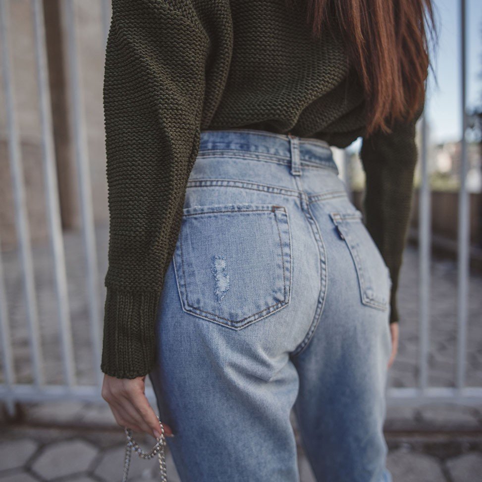 dz3415 calca jeans feminina mom destroyed denim zero costa detalhe