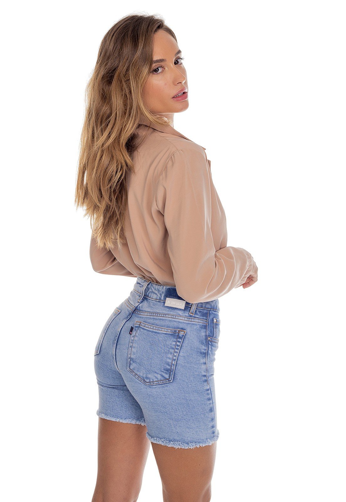 dz4041 com bermuda jeans feminina slim barra desfiada denim zero costas