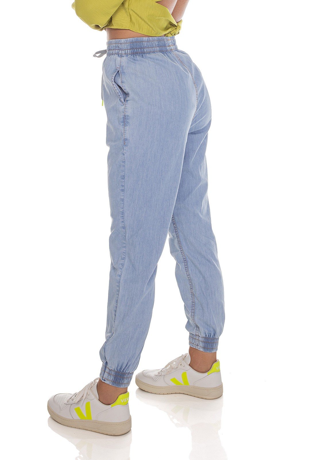 dz3625 com calca jeans feminina jogger com cordao decorativo denim zero lado prox 02