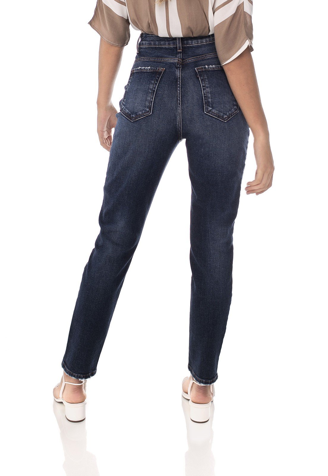 dz3637 com calca jeans feminina mom fit rasgo no joelho denim zero costas prox
