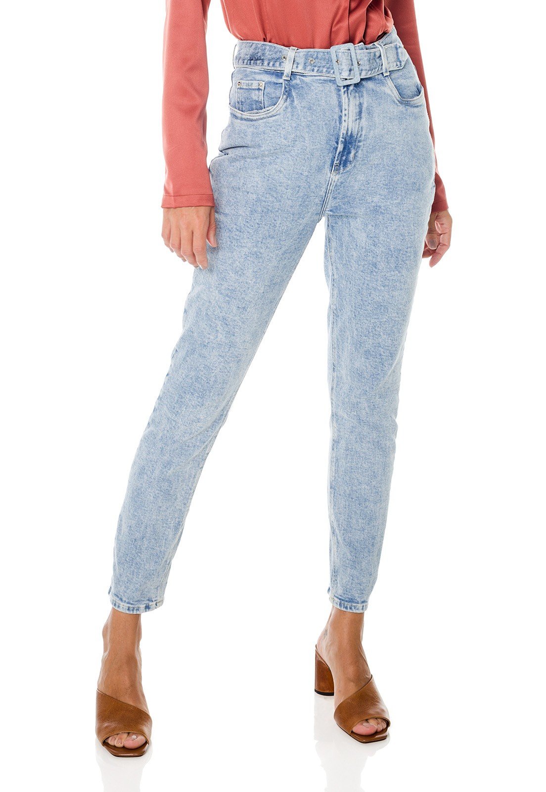 dz3685 com calca jeans feminina mom fit com cinto denim zero frente prox