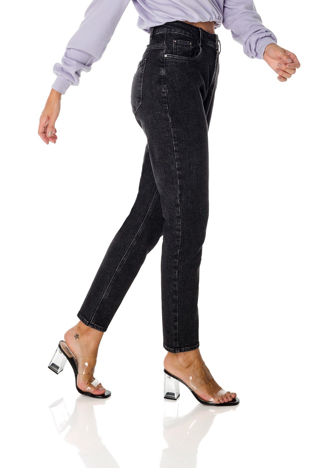 dz3689 com calca jeans feminina mom fit escura denim zero lado prox