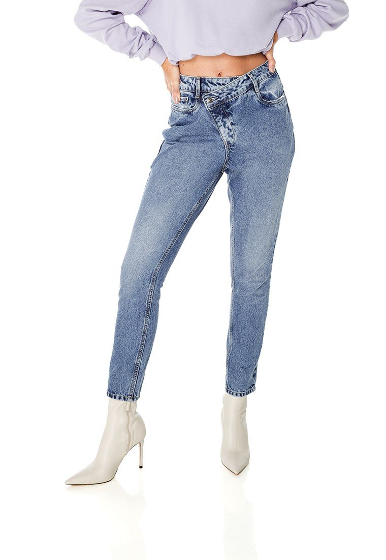 dz3690 alg calca jeans feminina dad pants gancho assimetrico denim zero frente prox