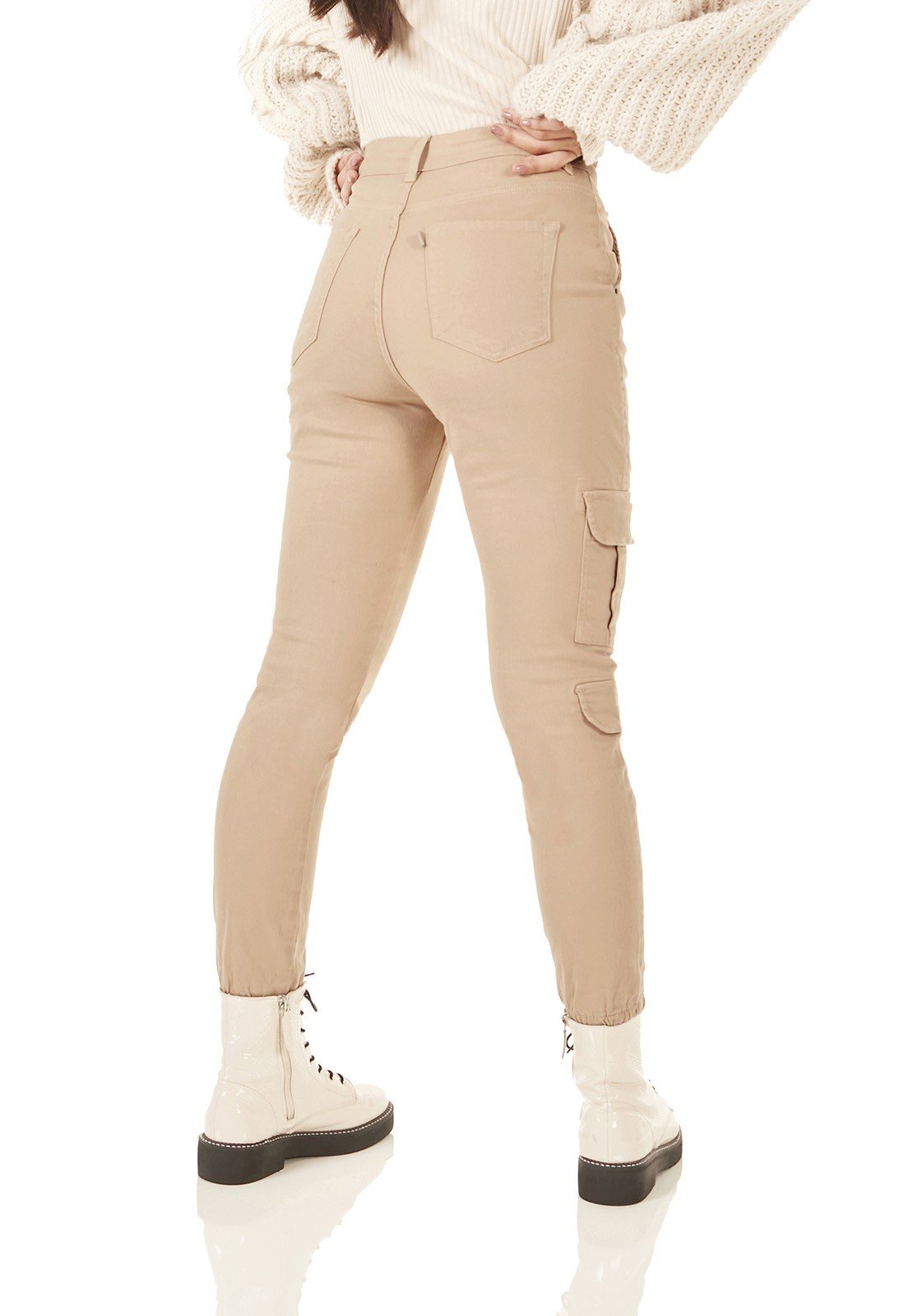 dz3788 com calca jeans feminina mom fit bolsos utilitarios colorida po de arroz denim zero costas prox