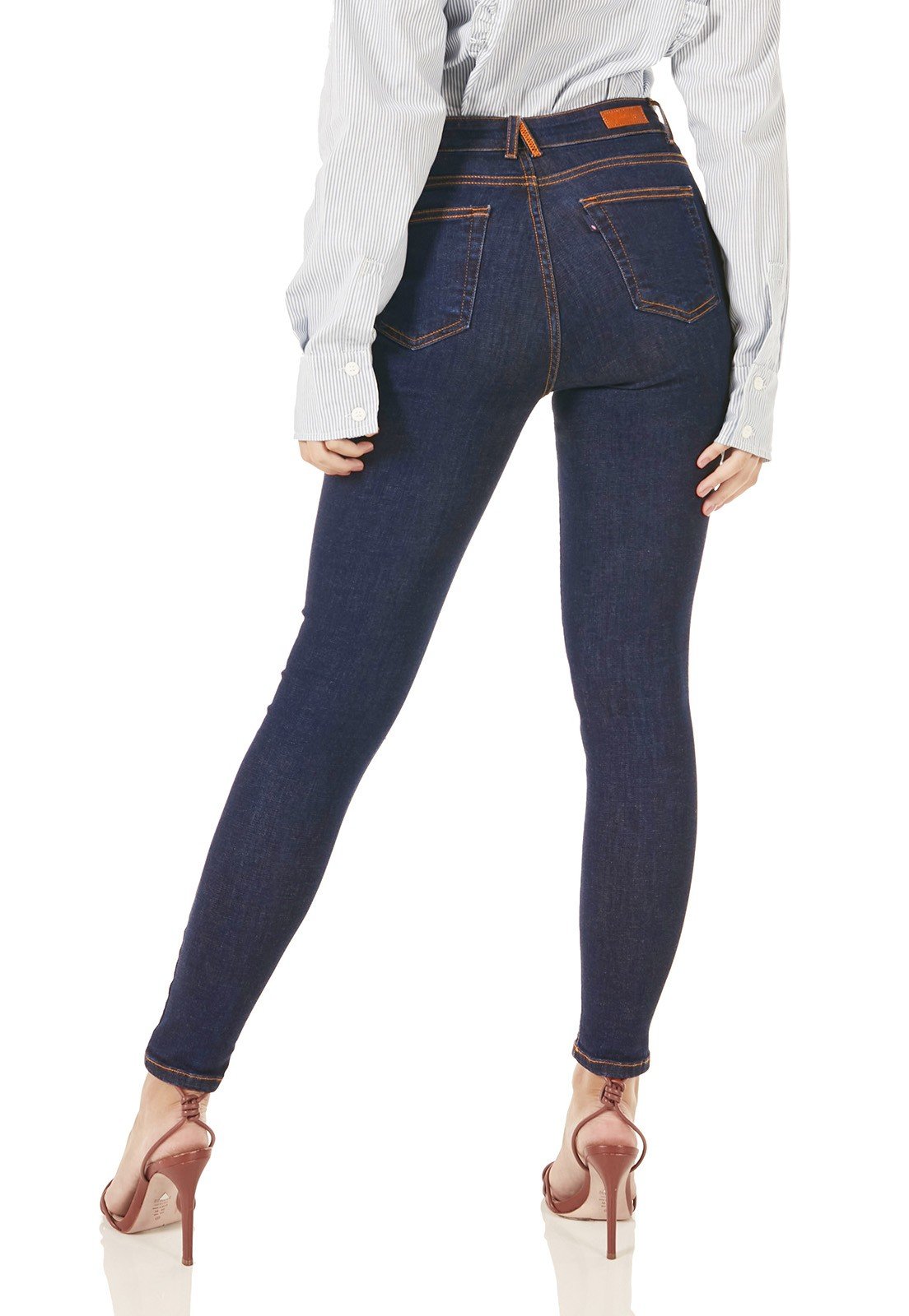 dz3767 com calca jeans feminina skinny media cigarrete detalhe barra denim zero costas prox