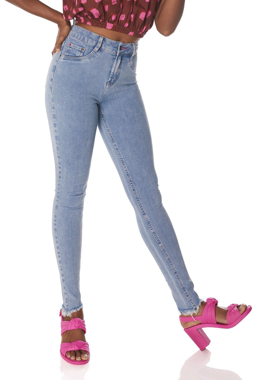 dz3827 ts calca jeans feminina skinny media barra irregular denim zero frente prox