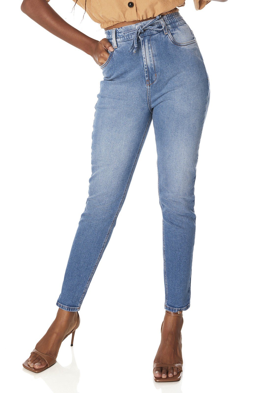 dz3839 com calca jeans feminina mom fit com cordao funcional denim zero frente prox