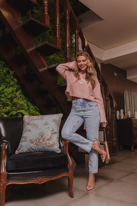 Calça Jeans Feminina Mom Recorte Frontal - DZ3701