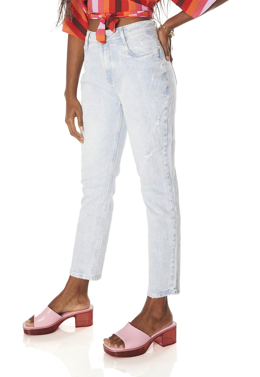 dz3840 com calca jeans feminina mom fit clarinha denim zero lado prox