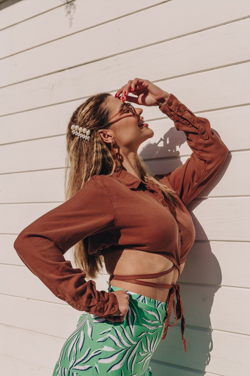 dz11161 alg camisa jeans feminina cropped colorida raposa denim zero lado