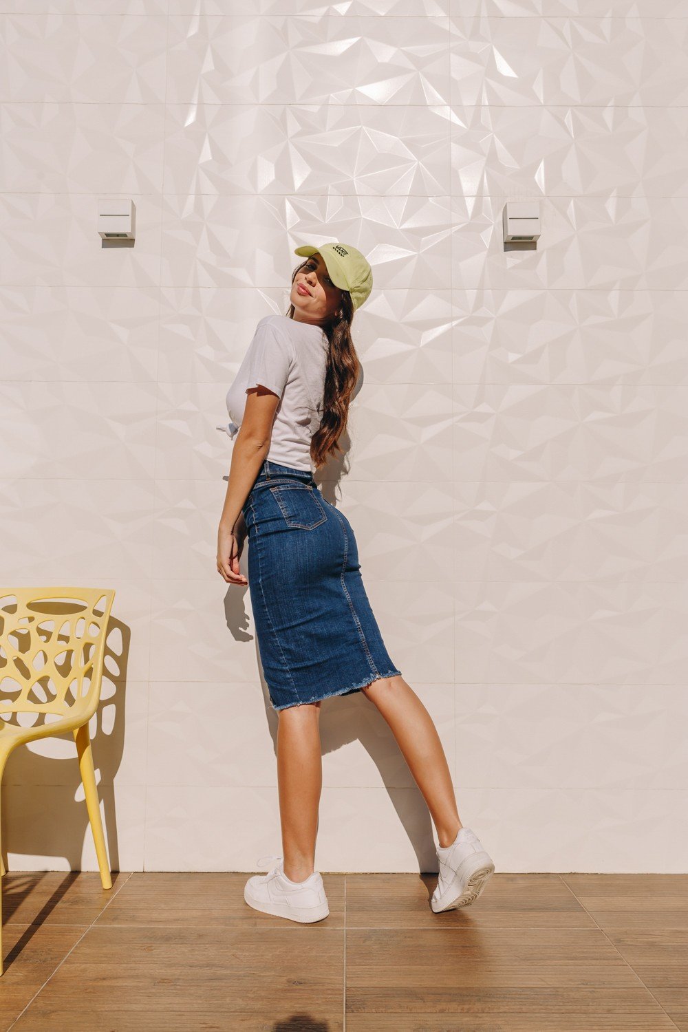 dz7217 com saia jeans feminina lapis com abertura frontal denim zero costas crop