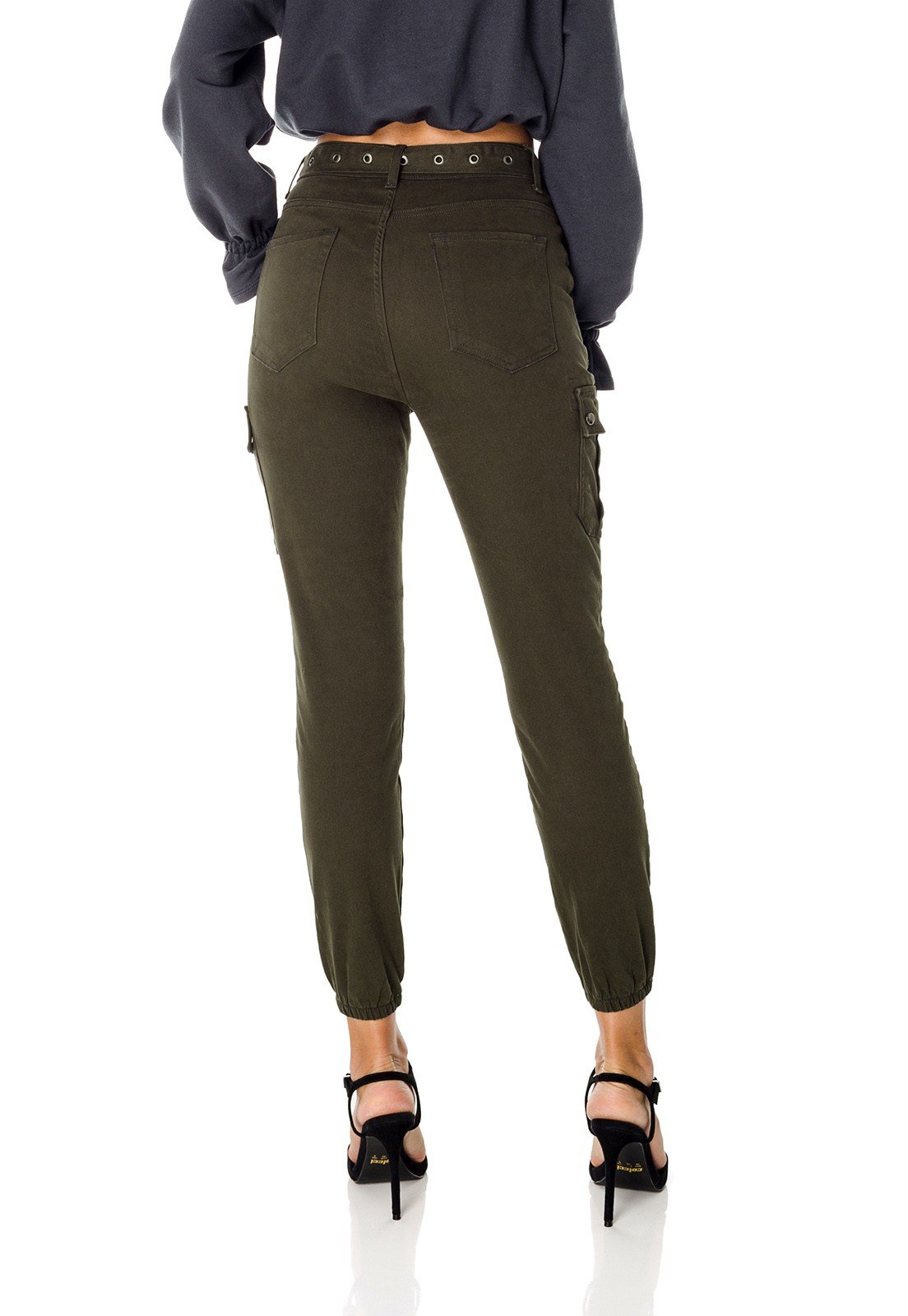 dz3688 com calca jeans feminina mom fit colorida com cinto verde militar denim zero costas prox