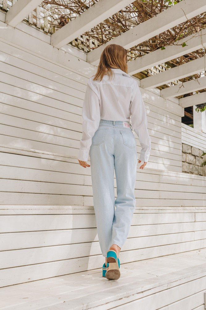 dz3922 alg calca jeans feminina balloon com bolso faca denim zero costa