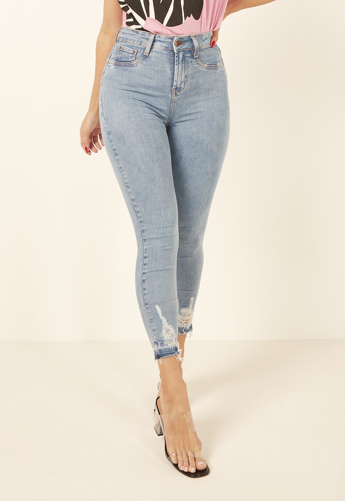 dz3938 com calca jeans femina skinny media cropped com puidos na barra denim zero frente prox