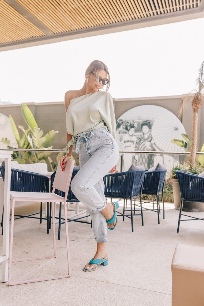 dz3942 alg calca jeans feminina balloon cropped com cinto denim zero lado