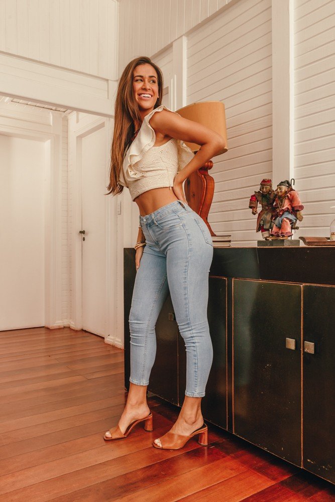 dz3954 com calca jeans feminina skinny media cropped denim zero lado 02