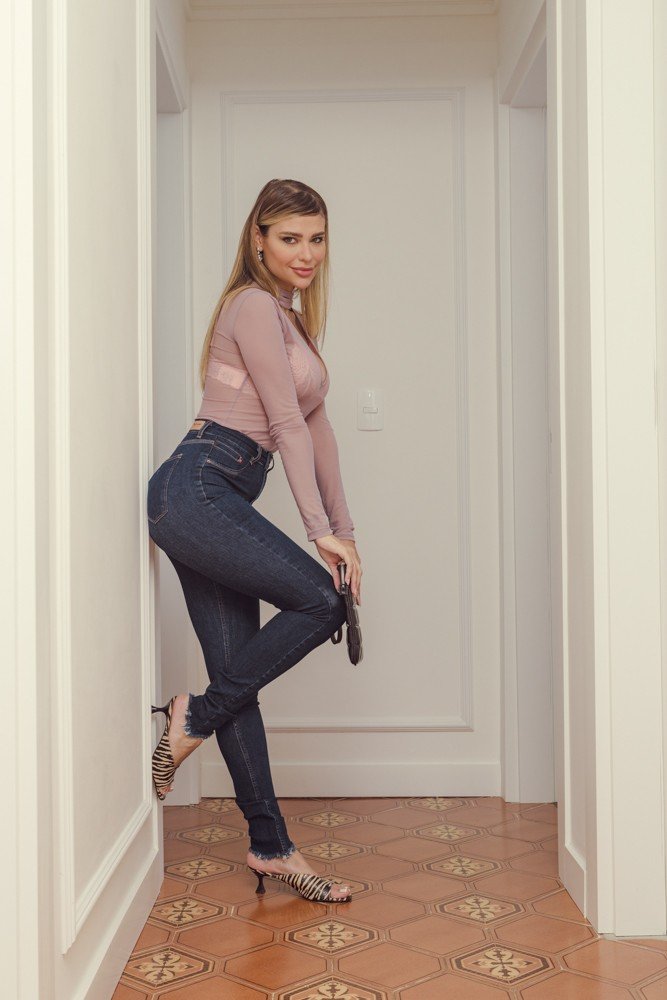 dz3979 com calca jeans feminina skinny hot pants cigarrete escura denim zero lado