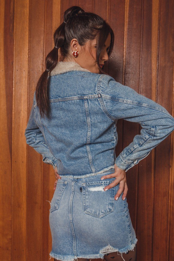 dz9147 alg jaqueta jenas feminina cropped de pelos denim zero costas