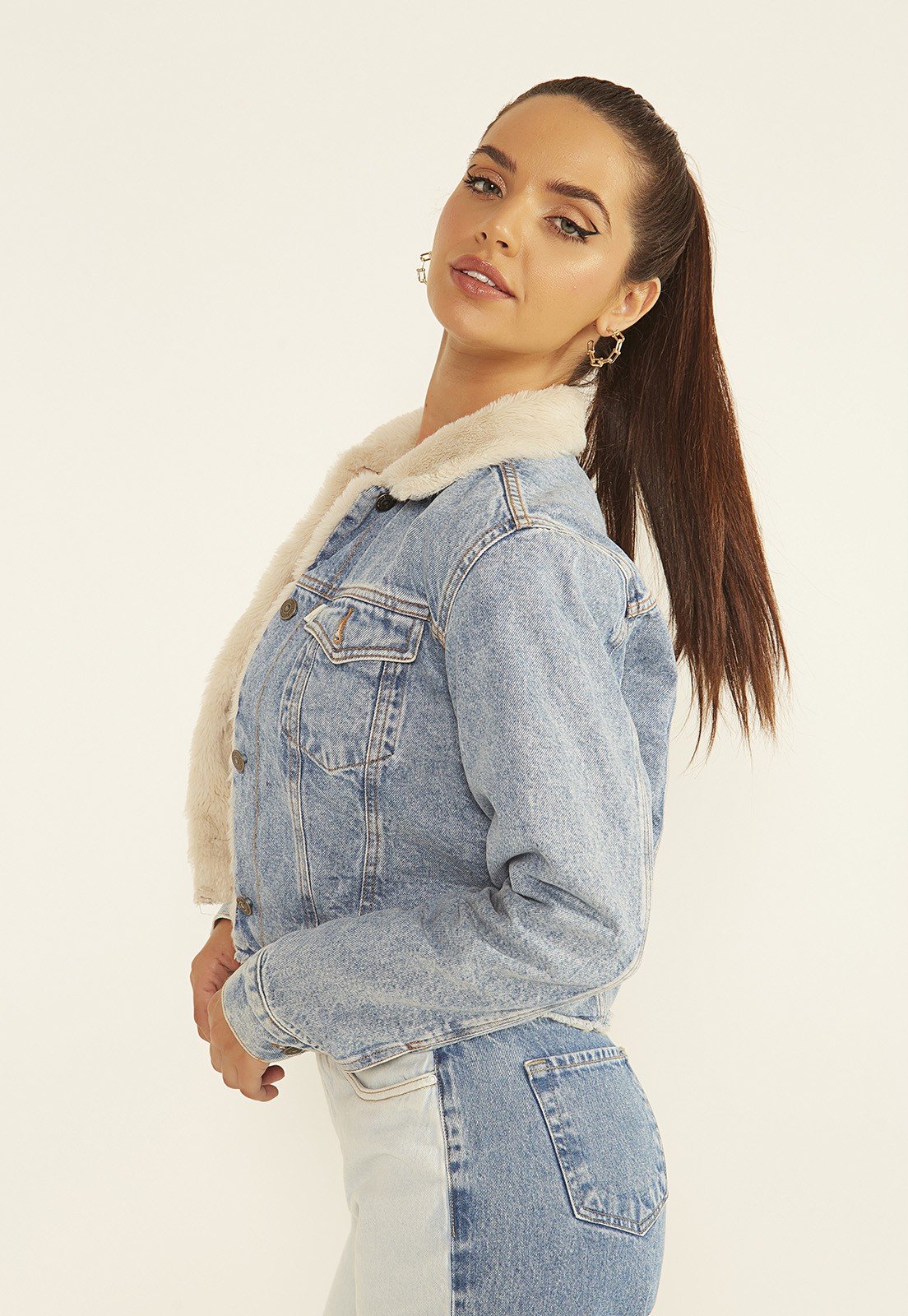 dz9147 alg jaqueta jenas feminina cropped de pelos denim zero lado