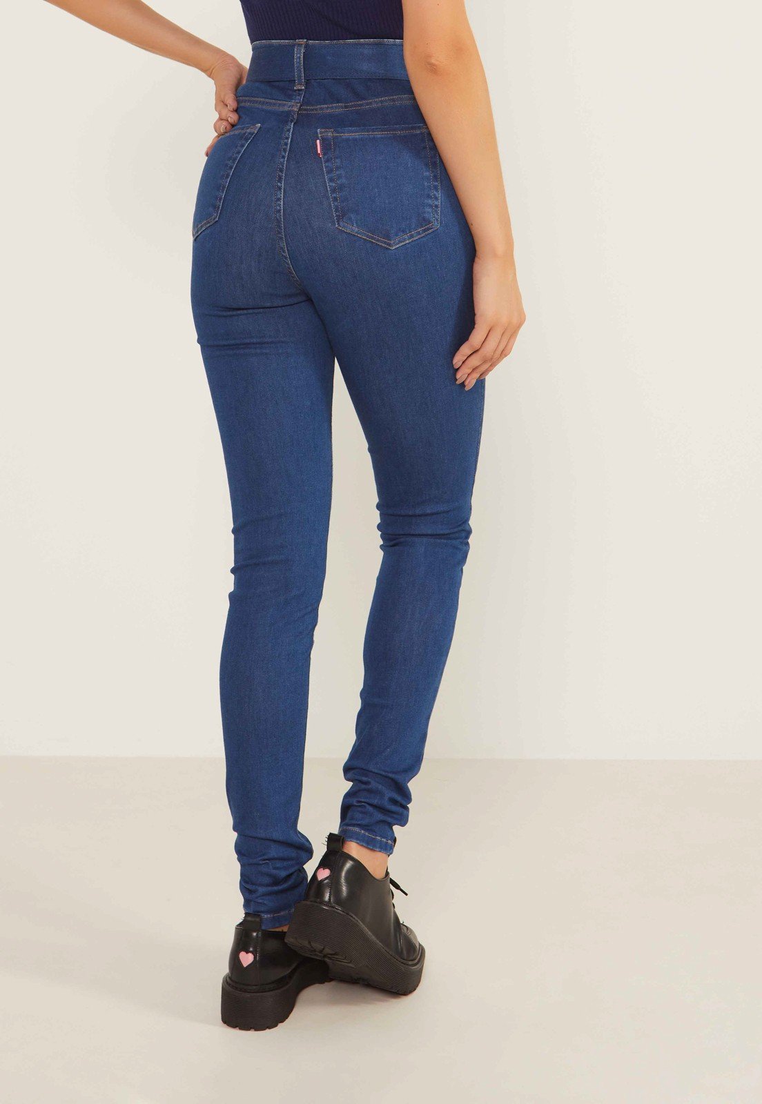 dz20022 re calca jeans feminina skinny hot pants cigarrete com cinto denim zero costas prox