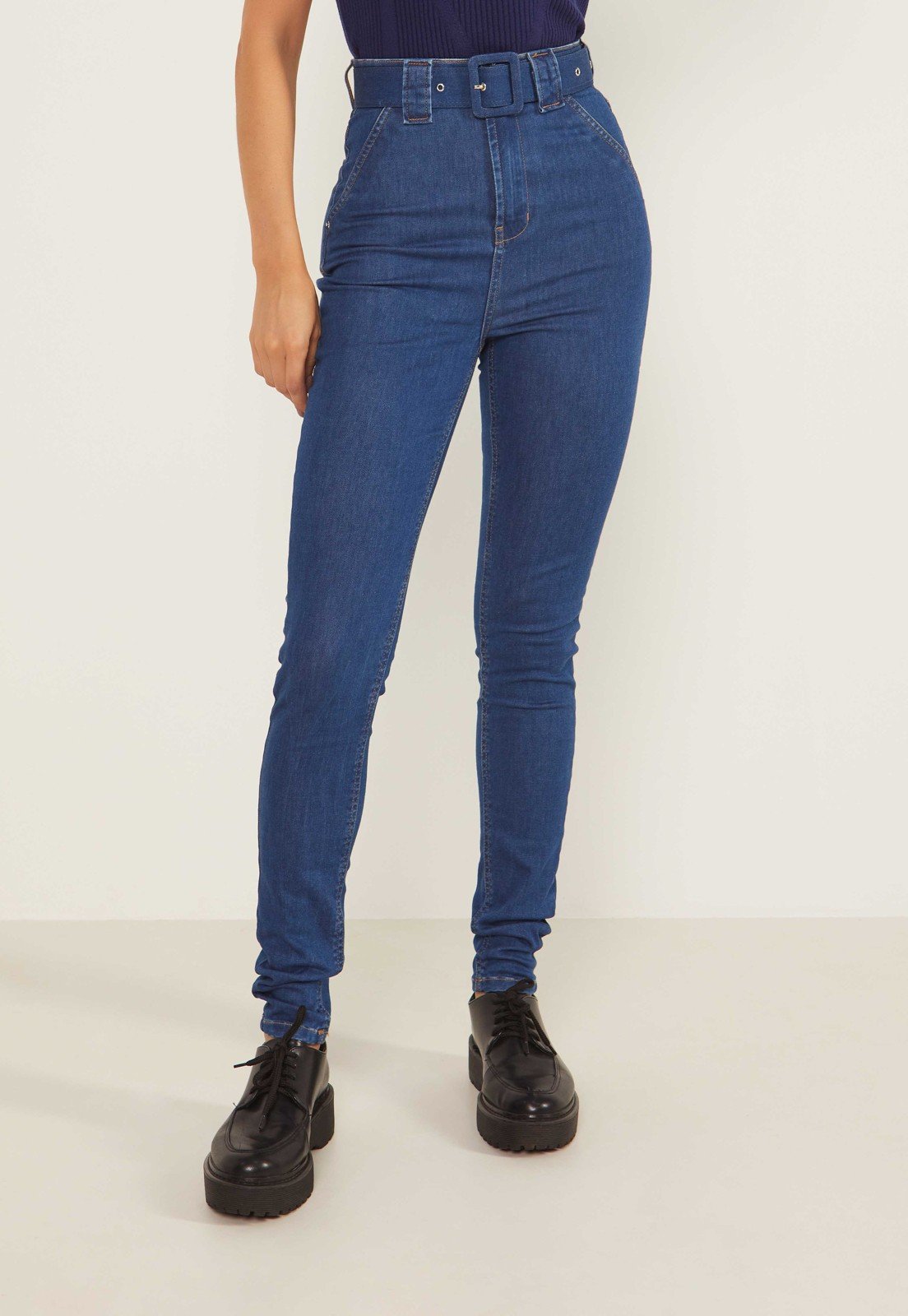 dz20022 re calca jeans feminina skinny hot pants cigarrete com cinto denim zero frente prox