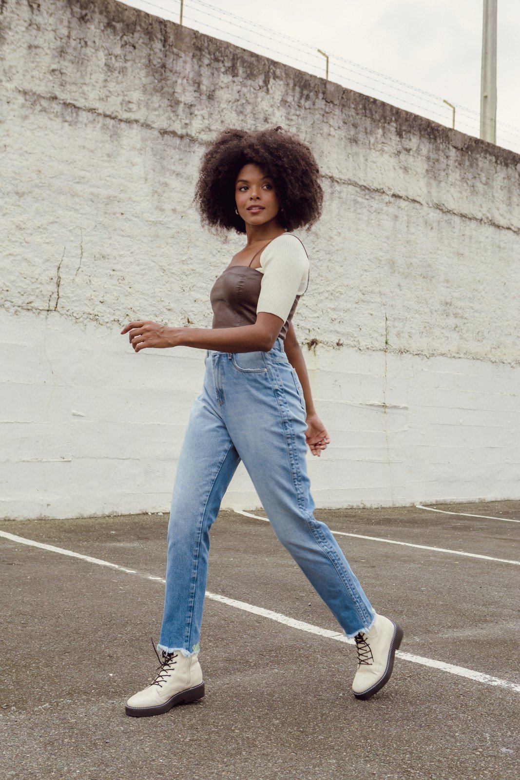 dz20083 alg calca jeans feminina mom com bordado denim zero lado