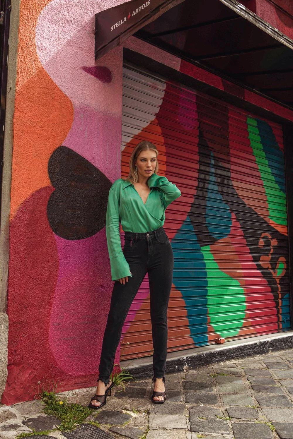 dz20034 ts calca jeans feminina skinny media cigarrete com barra irregular denim zero 8