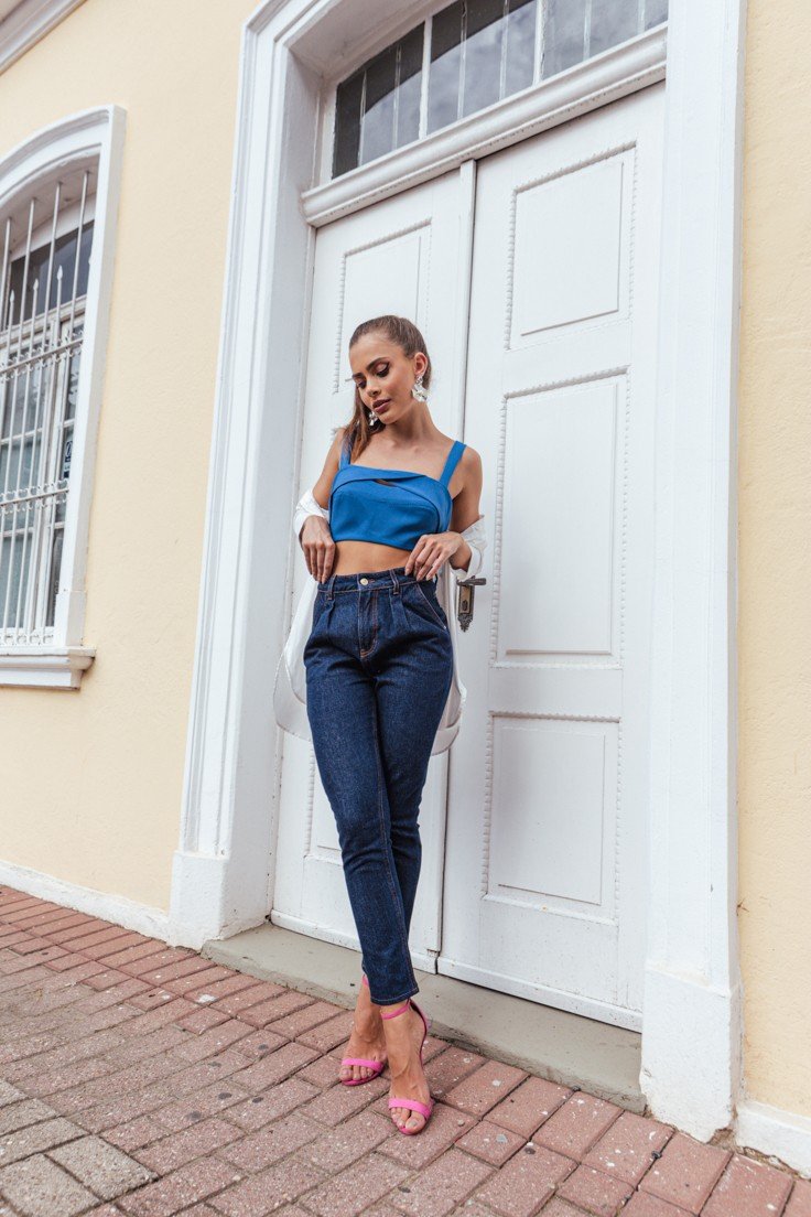 dz20114 alg calca jeans feminina mom com bolso faca denim zero frente