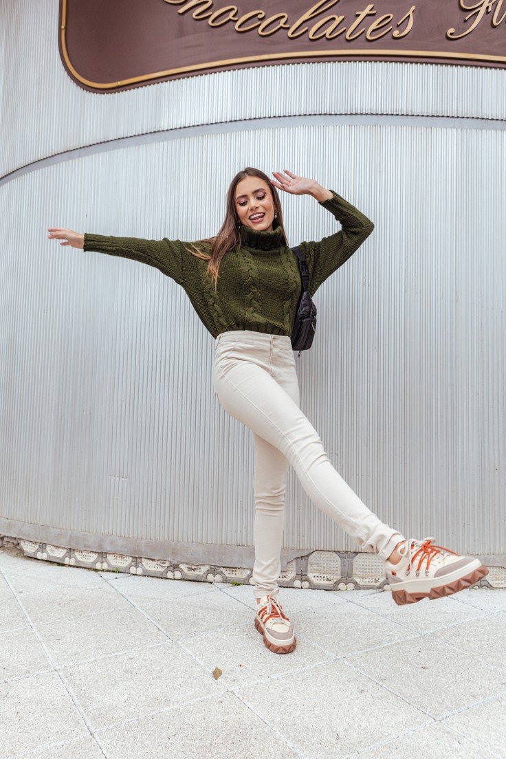 dz20095 calca jeans feminina skinny media cos diferenciado com pregas denim zero lado