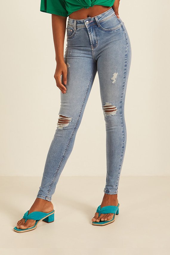 Calça Jeans Feminina Skinny Média Cigarrete com Rasgos no Joelho - DZ20169