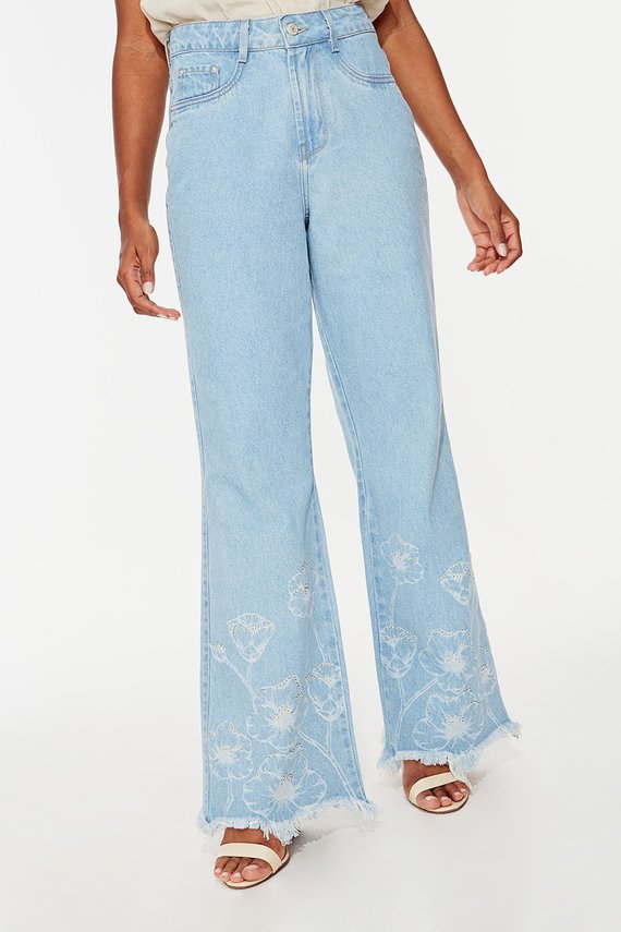 Calça Jeans Feminina Wide Leg com Flores a Lazer - DZ20330