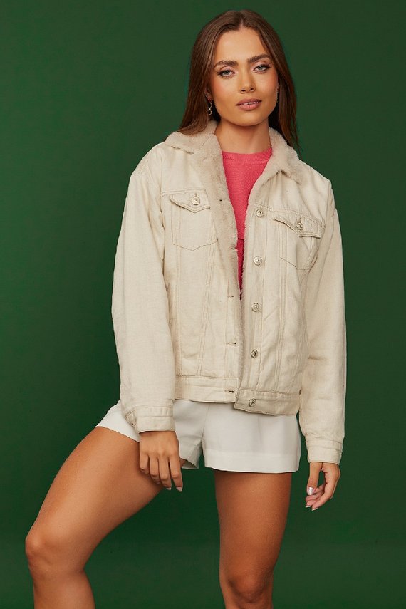 Jaqueta Jeans Feminina Retrô com Pelos Bege - DZ9174