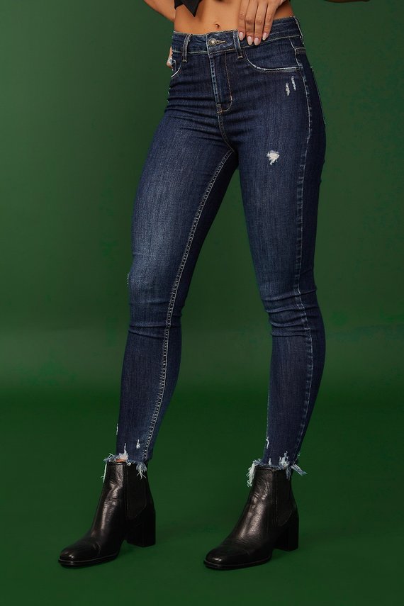 Calça Jeans Feminina Skinny Média Cigarrete Detalhes na Barra - DZ20343