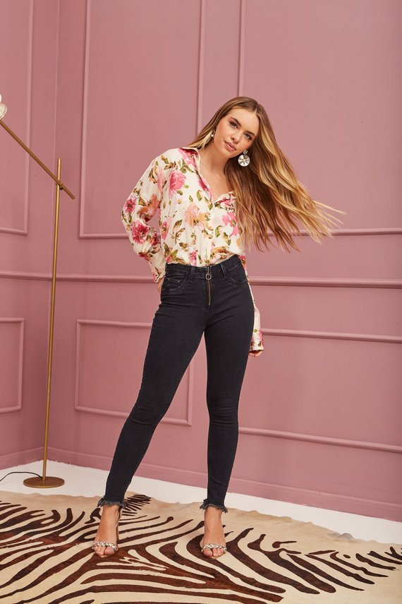 Calça Jeans Feminina Skinny Média Cigarrete Barra - DZ20388