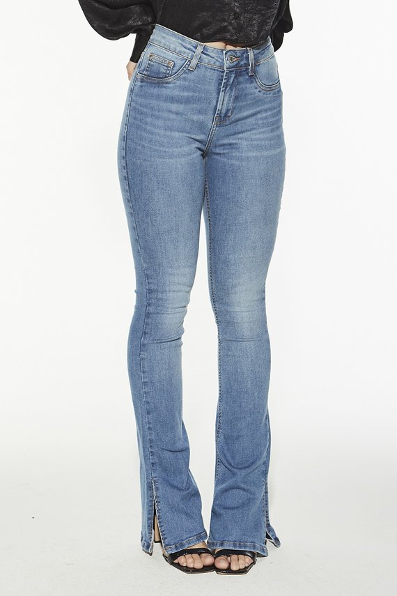 Calça Jeans Feminina New Boot Cut Média Tradicional - DZ20404