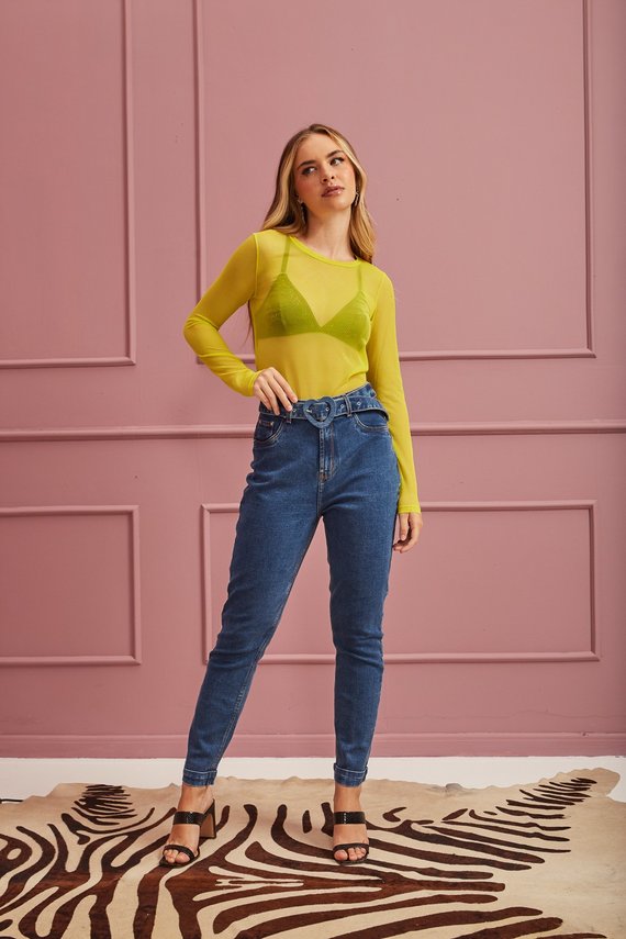 Calça Jeans Feminina Mom Fit com Cinto - DZ20407