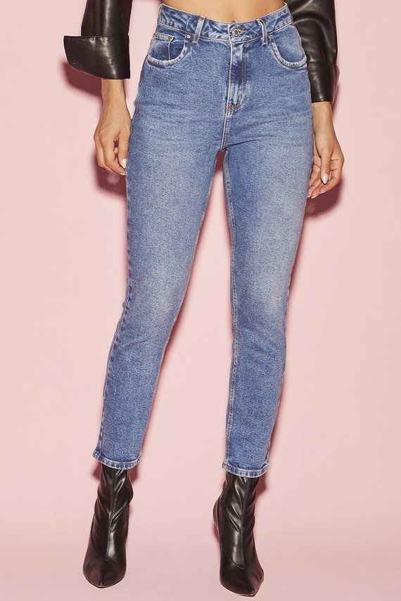 Calça Jeans Feminina Mom Fit Cigarrete - DZ20357