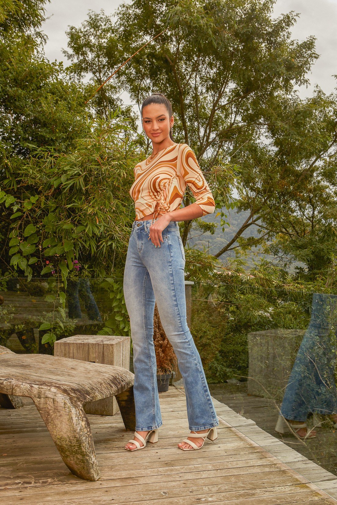 Calça Jeans Feminina Flare Média Alongada - DZ20476