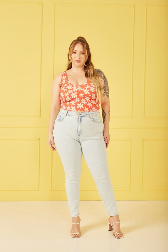 Calça Jeans Feminina Mom Fit Tradicional - DZ20598